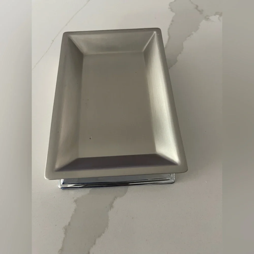 N/A elegant silver